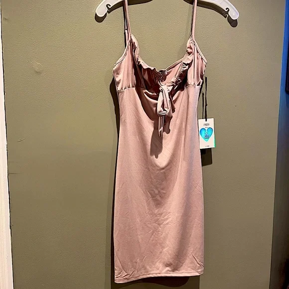NWT IRIS Nude Pink Bodycon Dress Boutique Cocktail Mini Summer - Picture 7 of 15